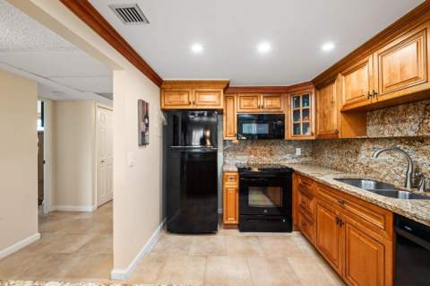 2651 S Palm Aire Drive #101, Pompano Beach FL - photo 6 of 30