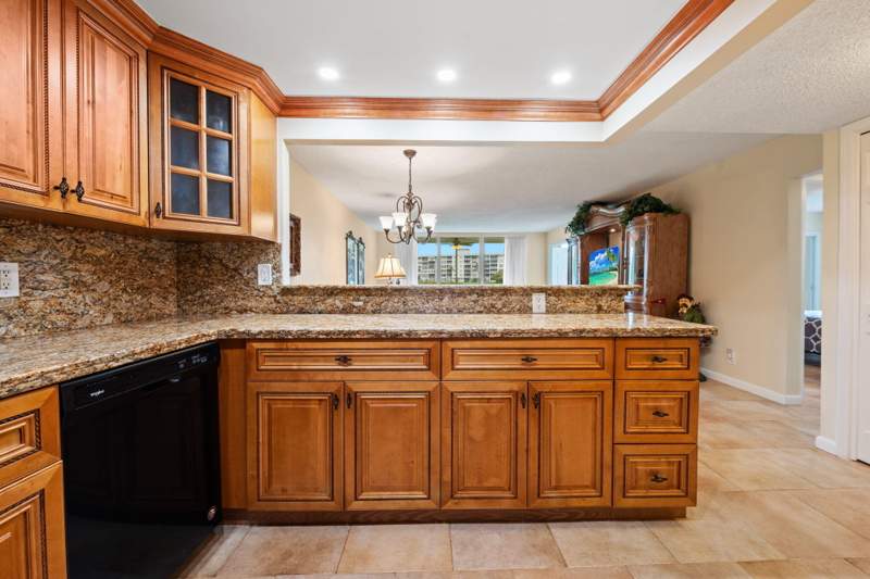 3 bedroom Condominium at 2651 S Palm Aire Drive #101, No 27 Palm-Aire Country Club, Pompano Beach — photo 4
