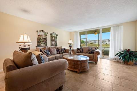 2651 S Palm Aire Drive #101, Pompano Beach FL - photo 11 of 30