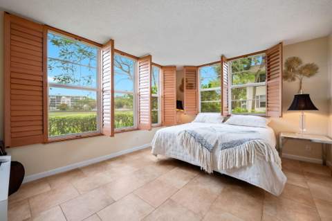 2651 S Palm Aire Drive #101, Pompano Beach FL - photo 16 of 30