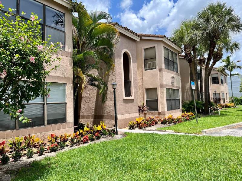 2 bedroom Condominium at 2796 S University Drive #2207, Sundance At Davie Condo, Davie — photo 2
