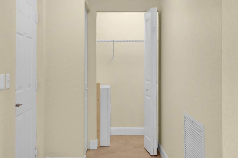 2 bedroom Condominium at 1690 Renaissance Commons Boulevard #1212, Vizcaya Lakes Condo, Boynton Beach — photo 4