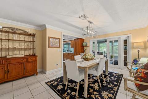 4176 SE Fairway Court, Stuart FL - photo 13 of 47