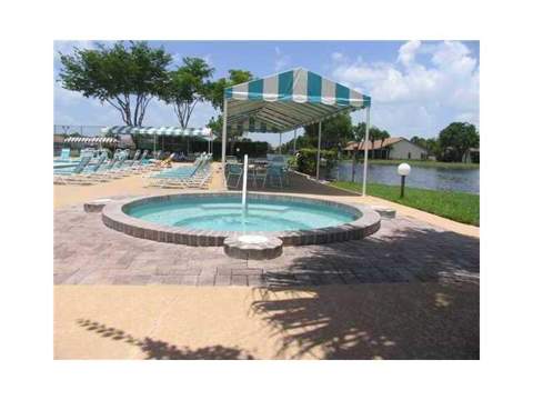 7831 Willow Spring Drive #526, Lake Worth FL - photo 20 of 22
