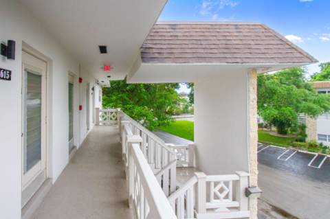 3500 NW 48th #615, Lauderdale Lakes FL - photo 10 of 34