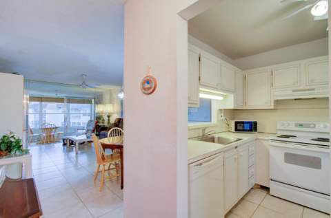 3500 NW 48th #615, Lauderdale Lakes FL - photo 19 of 34