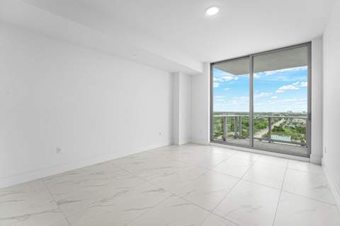 220 Lake Shore Drive #1613, Lake Park FL - photo 17 of 108