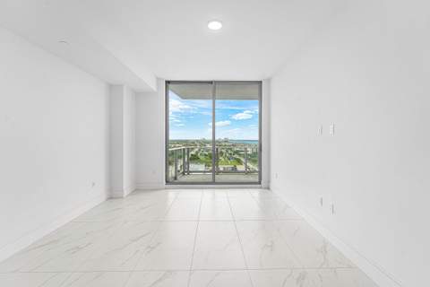 220 Lake Shore Drive #1613, Lake Park FL - photo 18 of 108