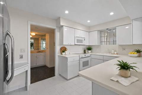 108 Lakeshore Drive #140, North Palm Beach FL - photo 7 of 31