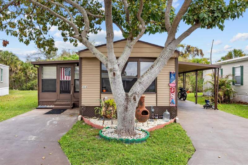 2 bedroom Manufactured Home at 324 Mockingbird Avenue, Sandhill Shores, Fort Pierce — photo 5