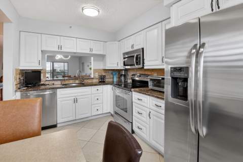 6866 Huntington Lane #607, Delray Beach FL - photo 14 of 63