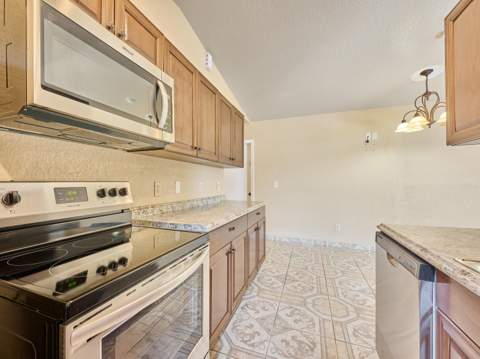 556 E Ridge Cir Circle, Boynton Beach FL - photo 15 of 39
