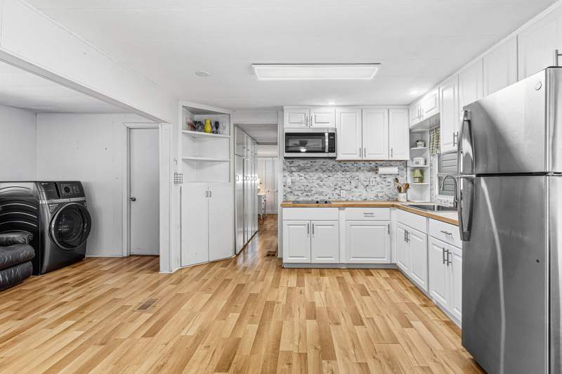 2 bedroom Manufactured Home at 202 Palm Drive #I, Briny Breezes Inc, Briny Breezes — photo 5