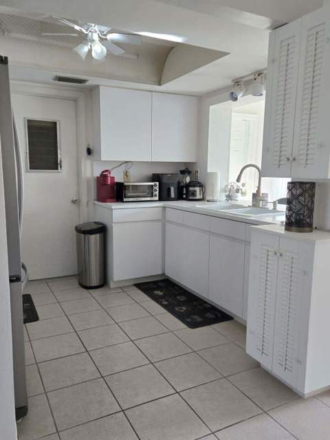 4504 NW 43rd Terrace, Tamarac FL - photo 17 of 28