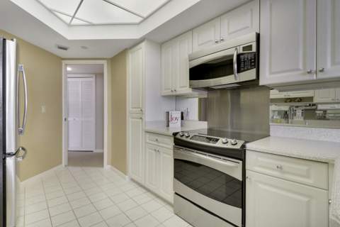 3322 Casseekey Island Road #604, Jupiter FL - photo 20 of 56