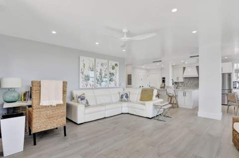1149 Hillsboro Mile #112, Hillsboro Beach FL - photo 13 of 55