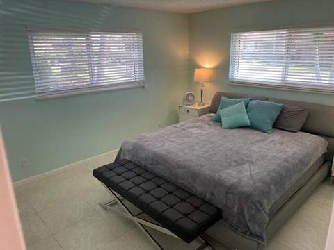 307 Lake Evelyn Drive, West Palm Beach FL - photo 22 of 66