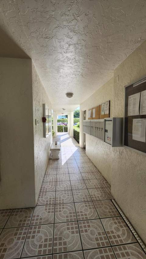 3146 Via Poinciana Via Poinciana #414, Lake Worth FL - photo 8 of 54