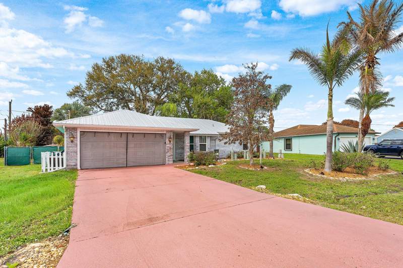 3 bedroom Single Family Residence at 2114 SE Midtown Road, South Port St Lucie Unit 5, Port St. Lucie — photo 3