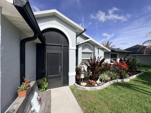 462 SE Cork Road, Port St. Lucie FL - photo 14 of 59