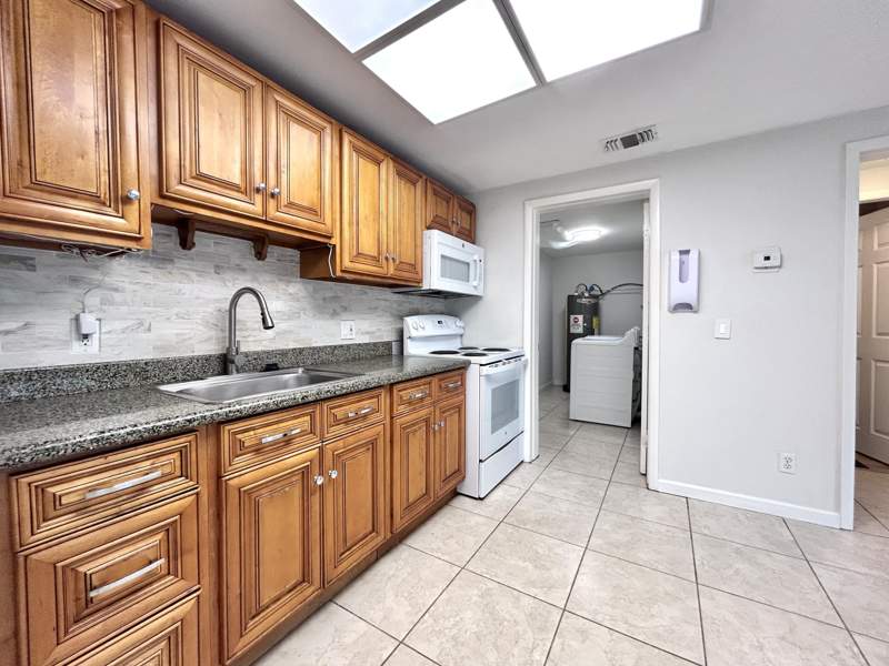 1 bedroom Condominium at 7168 Southgate Boulevard #7168, Southgate Villas Condo, Tamarac — photo 4