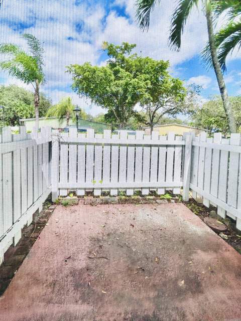 7168 Southgate Boulevard #7168, Tamarac FL - photo 10 of 12