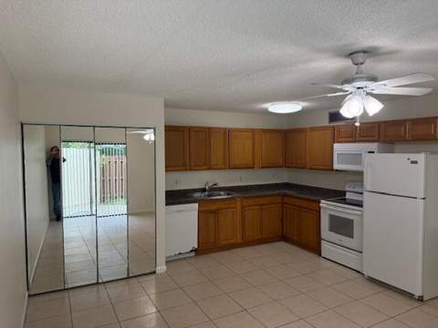637 Executive Center Drive #N105, West Palm Beach FL - photo 11 of 20