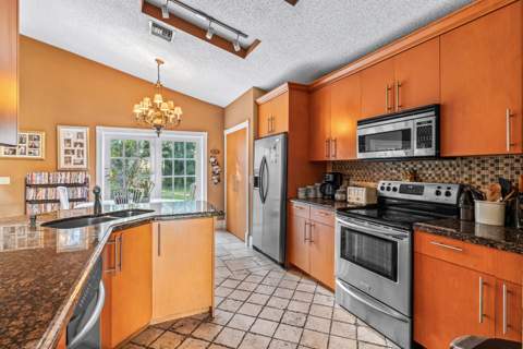 2224 Soundings Court, Greenacres FL - photo 10 of 46