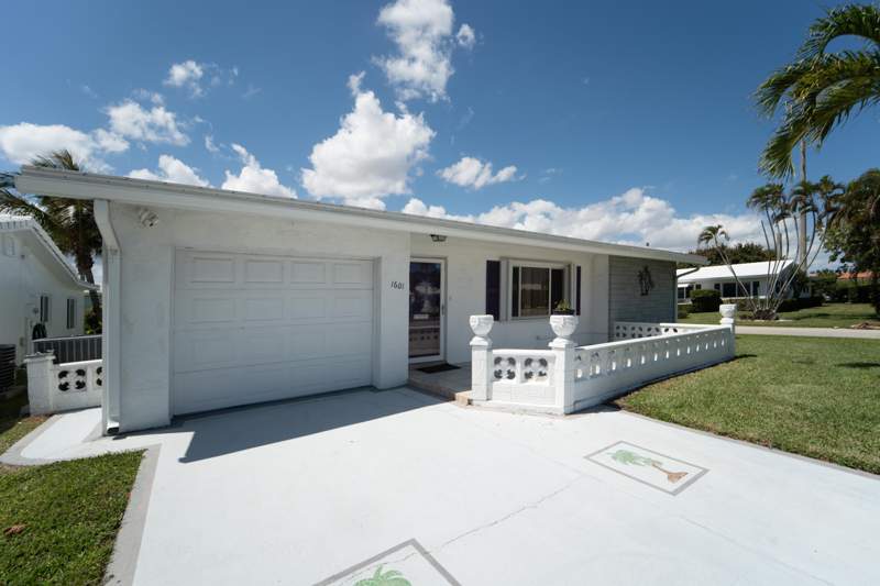 2 bedroom Single Family Residence at 1601 SW 18th Street, Palm Beach Leisureville Sec 10, Boynton Beach — photo 3
