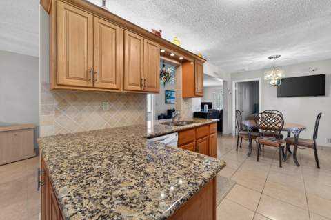 1601 SW 18th Street, Boynton Beach FL - photo 9 of 27