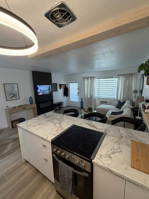 1015 SW 11th Avenue #14K, Hallandale Beach FL - photo 18 of 39