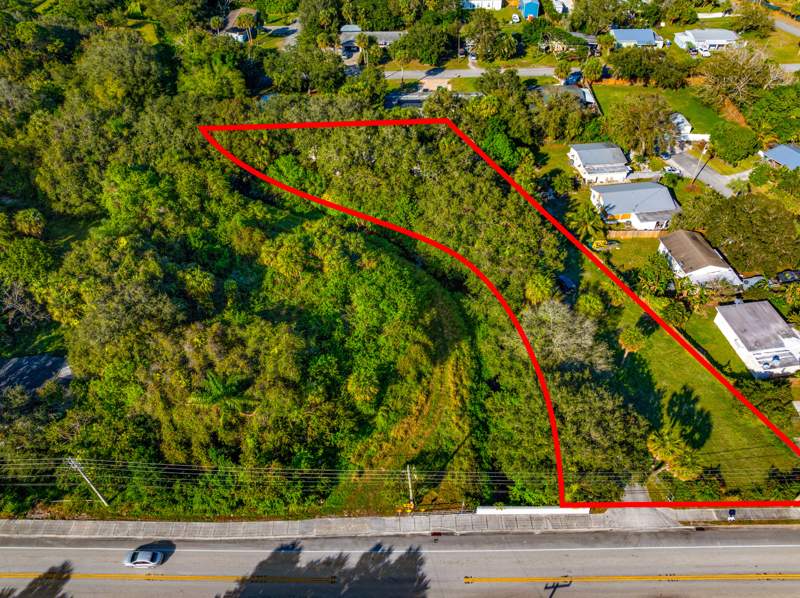 2 bedroom Single Family Residence at 2210 St Lucie Boulevard, Hogg'S S/D, Fort Pierce — photo 2