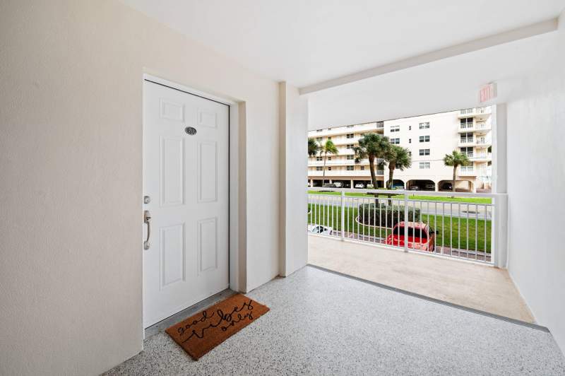 2 bedroom Condominium at 1050 Hillsboro Mile #Unit 203w, Hillsboro Le Baron Condo Apts, Hillsboro Beach — photo 3