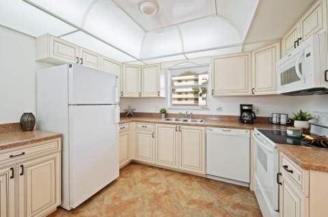 1050 Hillsboro Mile #Unit 203w, Hillsboro Beach FL - photo 15 of 30