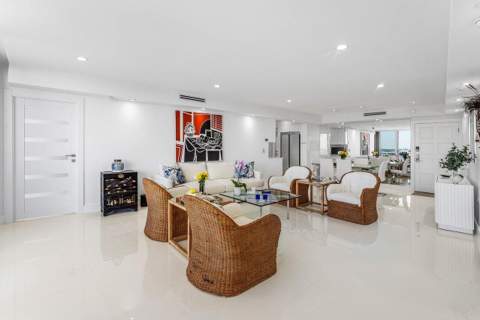 2780 S Ocean Boulevard #805, Palm Beach FL - photo 9 of 47