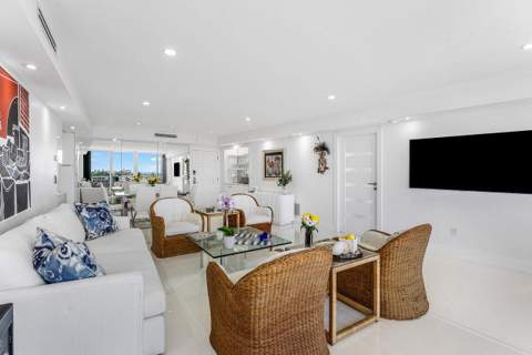 2780 S Ocean Boulevard #805, Palm Beach FL - photo 8 of 47