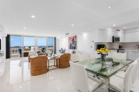 2780 S Ocean Boulevard #805, Palm Beach FL - photo 11 of 47