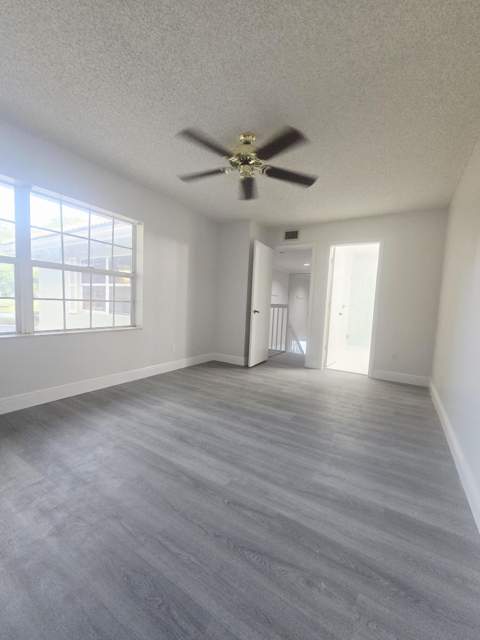 1956 Hartford Court, West Palm Beach FL - photo 8 of 18
