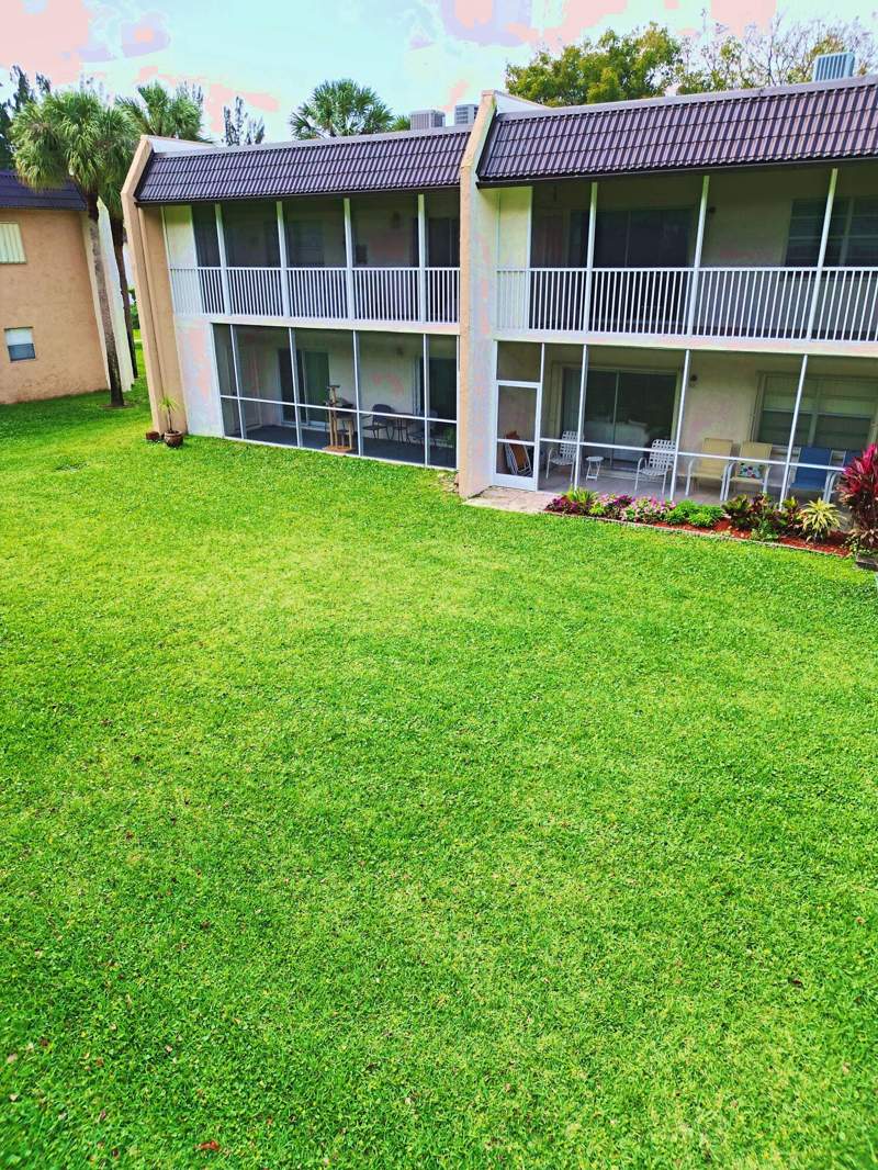 2 bedroom Condominium at 140 Lake Meryl Drive #Apt 233, Golden Lakes Village, West Palm Beach — photo 4