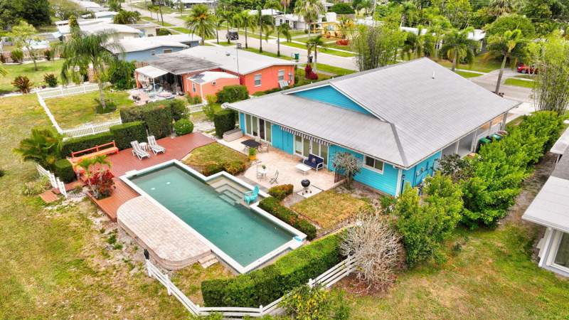 4 bedroom Single Family Residence at 2940 SE Treasure Island Road, South Port St Lucie Unit 1, Port St. Lucie — photo 4