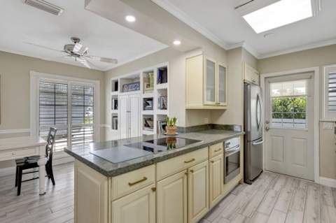 2940 SE Treasure Island Road, Port St. Lucie FL - photo 16 of 63
