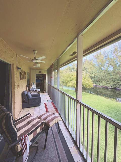 140 Lake Meryl Drive #Apt 233, West Palm Beach FL - photo 9 of 34