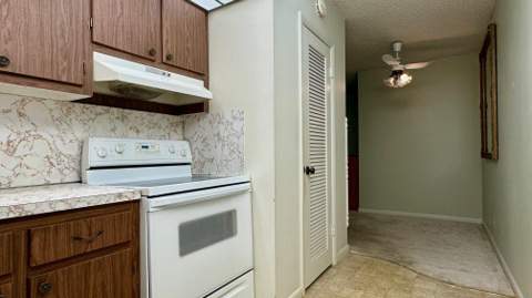 639 W Oakland Park Boulevard #207d, Oakland Park FL - photo 7 of 27