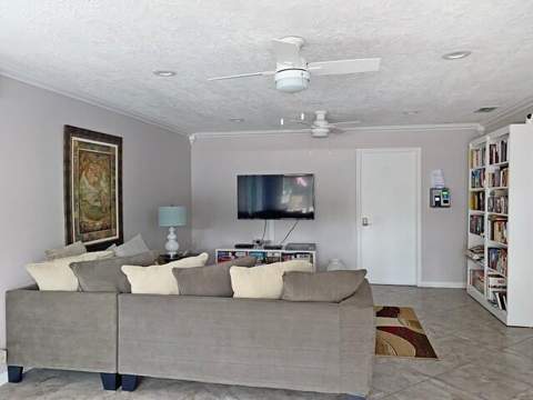 639 W Oakland Park Boulevard #207d, Oakland Park FL - photo 19 of 27