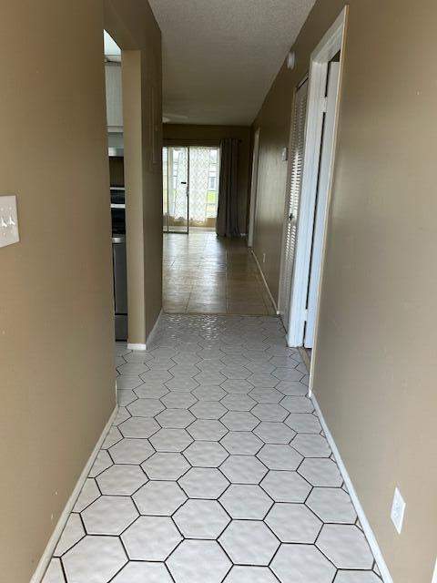 2 bedroom Villa at 160 Lake Gloria Drive #160, Golden Lakes Village , West Palm Beach — photo 5