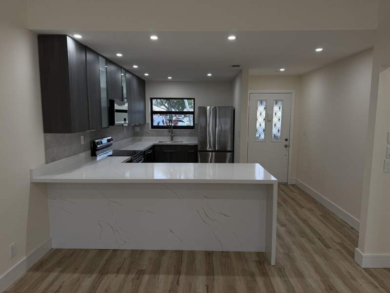 2 bedroom Villa at 705 Banks Road, Woodlake Isles, Margate — photo 3