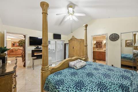 5884 Laurel Green Circle, Boynton Beach FL - photo 24 of 48