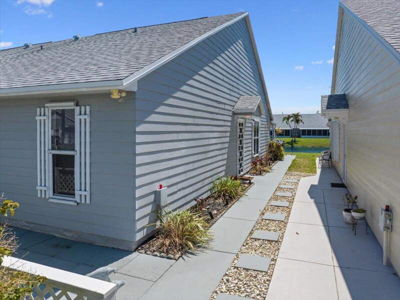 2 bedroom Villa at 2538 SE Tropical East Circle, Tropical East, Port St. Lucie — photo 5