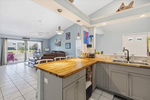2538 SE Tropical East Circle, Port St. Lucie FL - photo 15 of 27