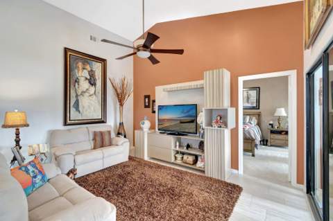 8240 Waterline Drive, Boynton Beach FL - photo 8 of 47